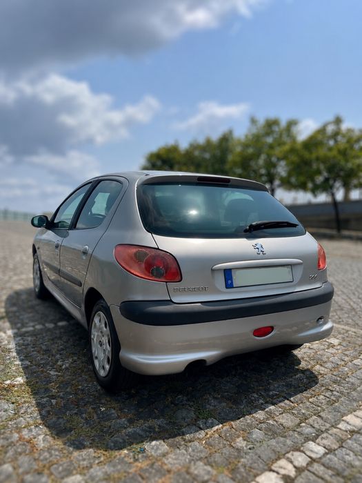 Peugeot 206 1.1 HFX foto 2