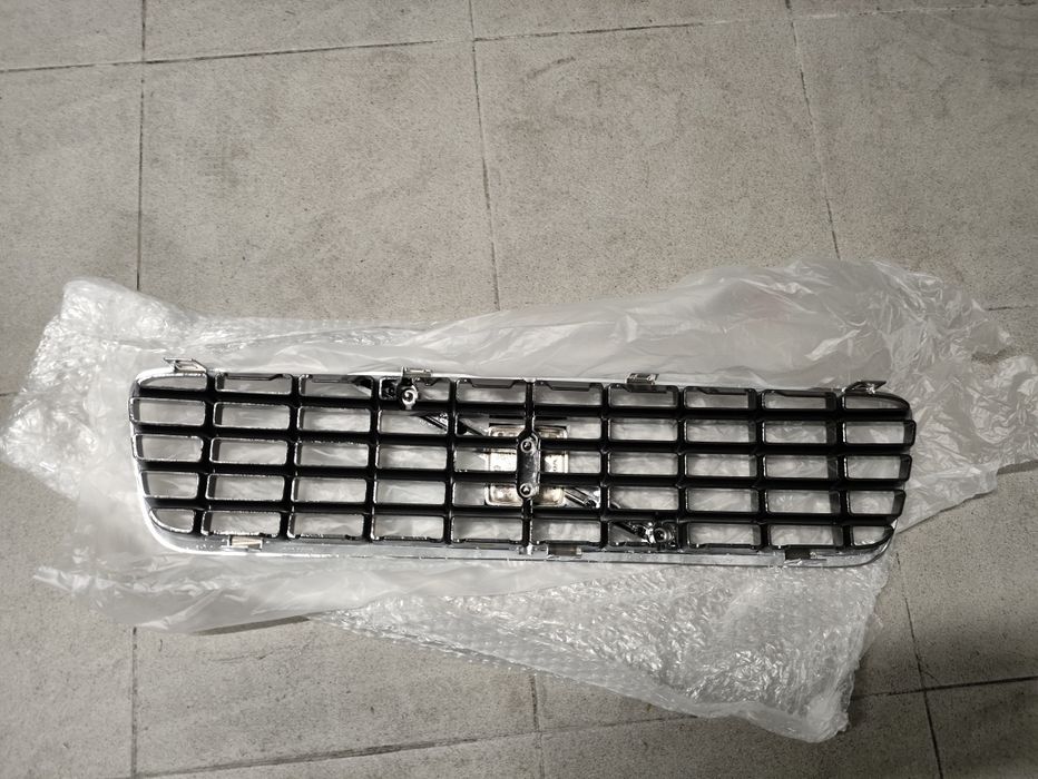 Grelha frontal Volvo S60 I