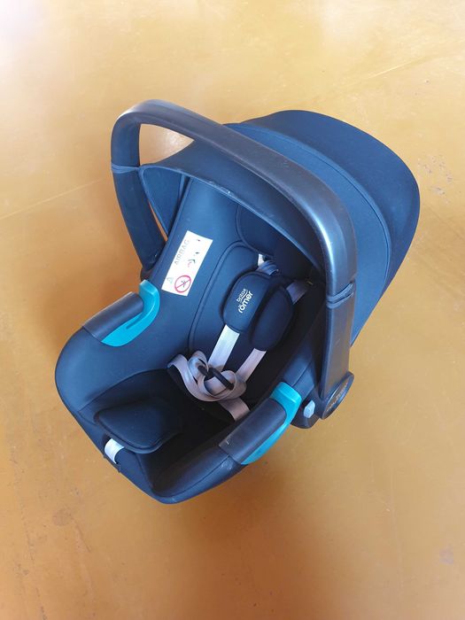 Fotelik samochodowy Romer Britax BabySafe3 i-Size 0-13kg z bazą ISOFIX