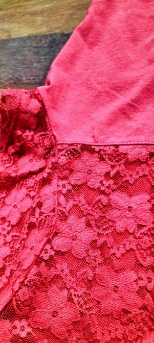 Piękna bluzka bluzeczka z koronką krótki rękaw dekolt w łódkę S