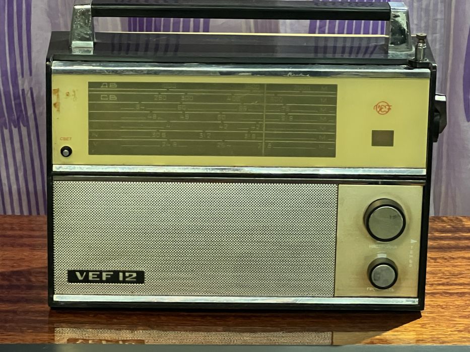 радиоприемник VEF 12  + Элегия 102(стоимость за все)
