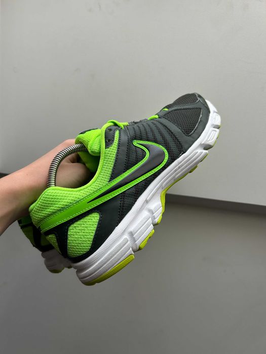Кросівки Nike - розмір 45