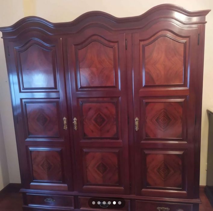 Vende- se quarto completo