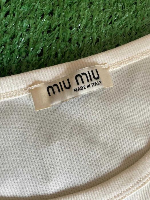 Top Miu Miu Letras Verdes
