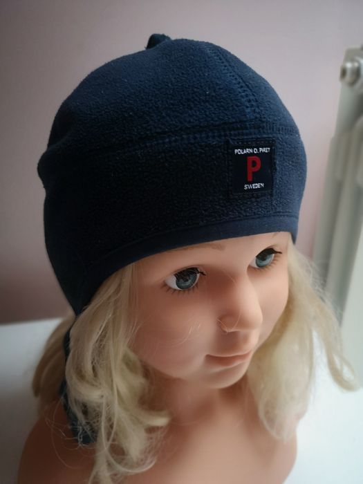 Polarn i Pyret czapka zapinana pod brodą roz 9-12 ms