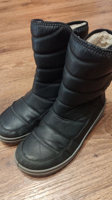 Продам зимние сапоги  41 размер