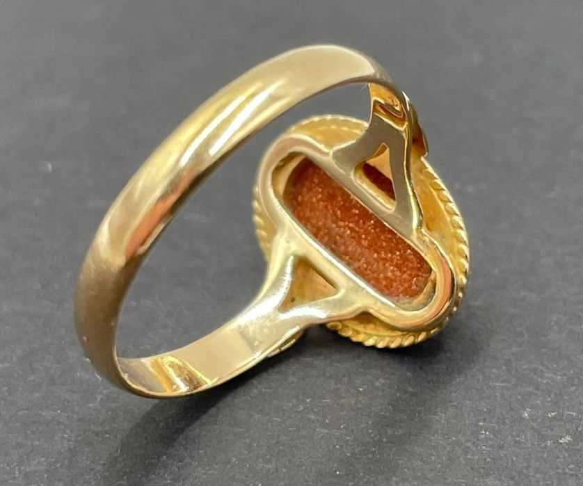 Złoty pierścionek z piaskiem pustyni 14kt 3,49 gram R20
