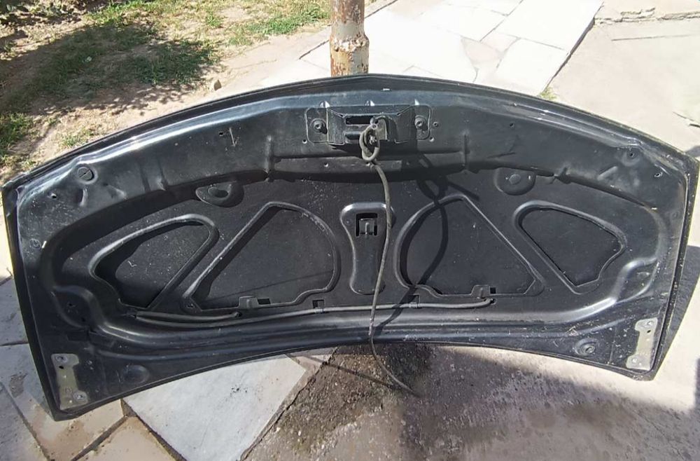 Капот  Рено Кліо 3 2005-2012 Renault Clio 3 2005-2012