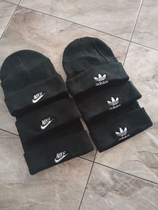 Czapki Nike i Adidas