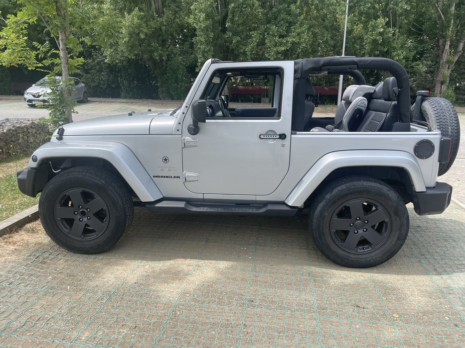 Jeep wrangler Sahara 70th anniversary