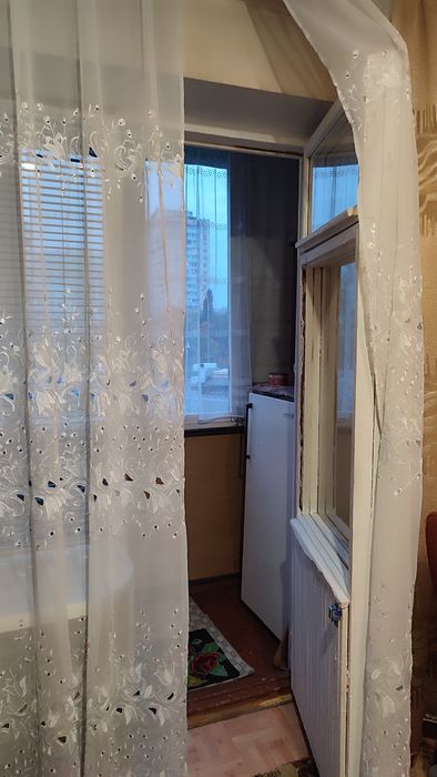 Здам кімнату з окремим холодильником біля м.Оболонь