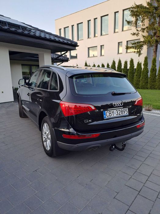 Sprzedam auto AUDI Q5 bezwypadkowy