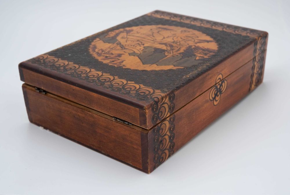 Szkatułka drewniana pirografia cepelia