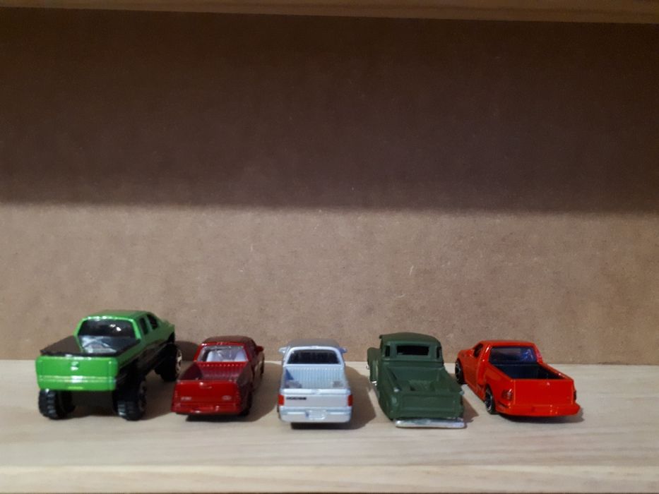 Lote de 5 carros 1/64
