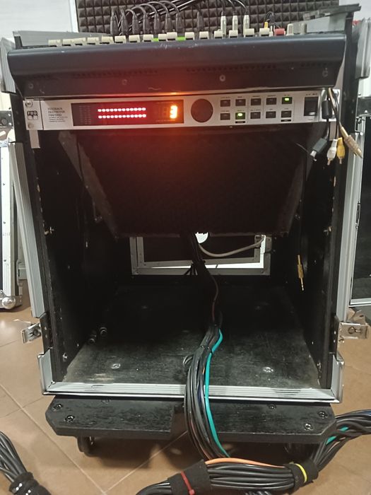 Mixer cyfrowy Yamaha 01V 96 w bardzo dobrym stanie.