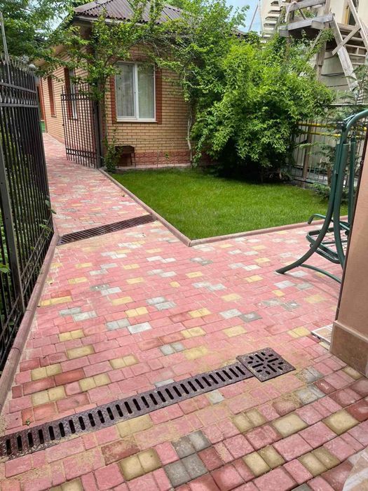 Сдам Дом на 11 станции Фонтана  Площадью 300м  метров, 1я Линия Моря,