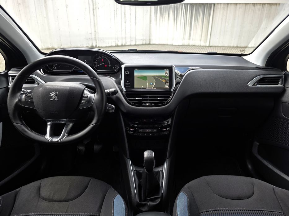 Peugeot 208 ALLURE 1.6HDI 92CV  - Imaculado- Topo Gama