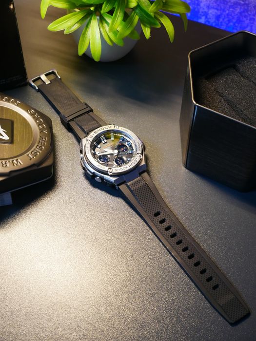 Годинник Casio G-SHOCK GST-S110D