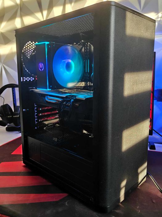 Komputer i3 10105f RX 580 8 gb 16 gb ram