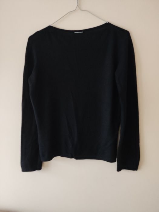 Czarny sweter rozmiar L