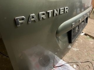 Tylnia klapa Pegout Partner