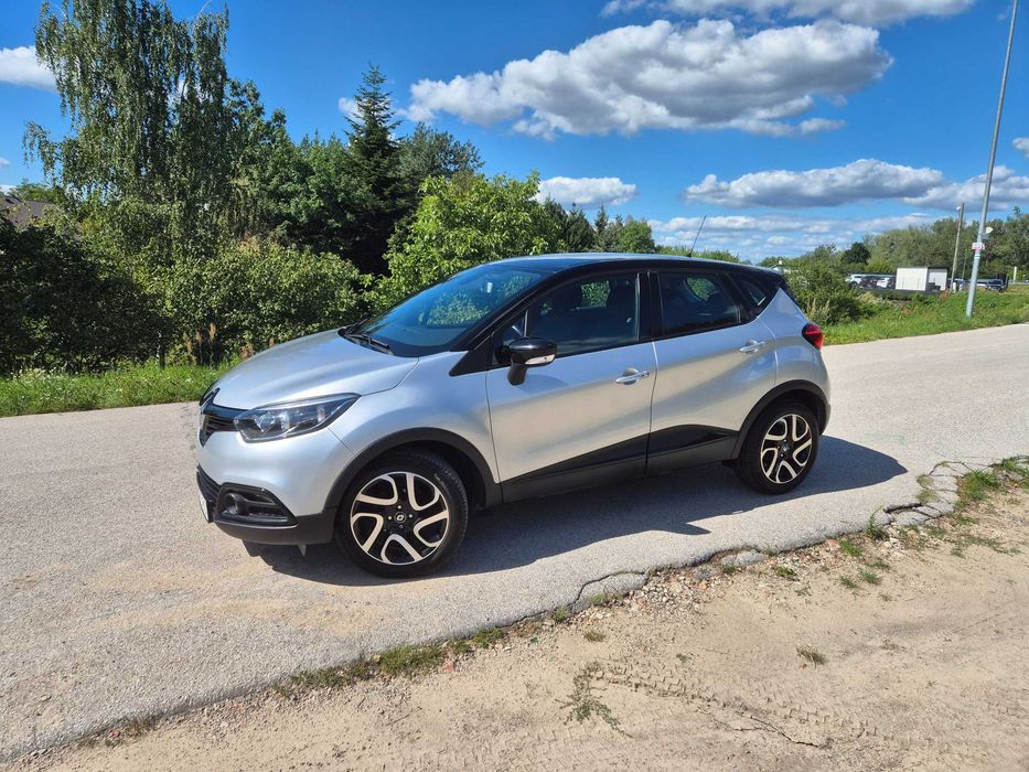 Renault Captur 2016r 0.9 Benzyna 90Km Mały Przebieg Duży Serwis Nowy Rozrząd i Olej
