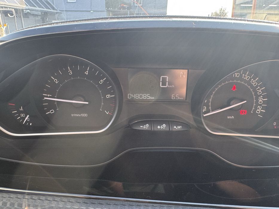 Продам Peugeot 2008 48.пробега