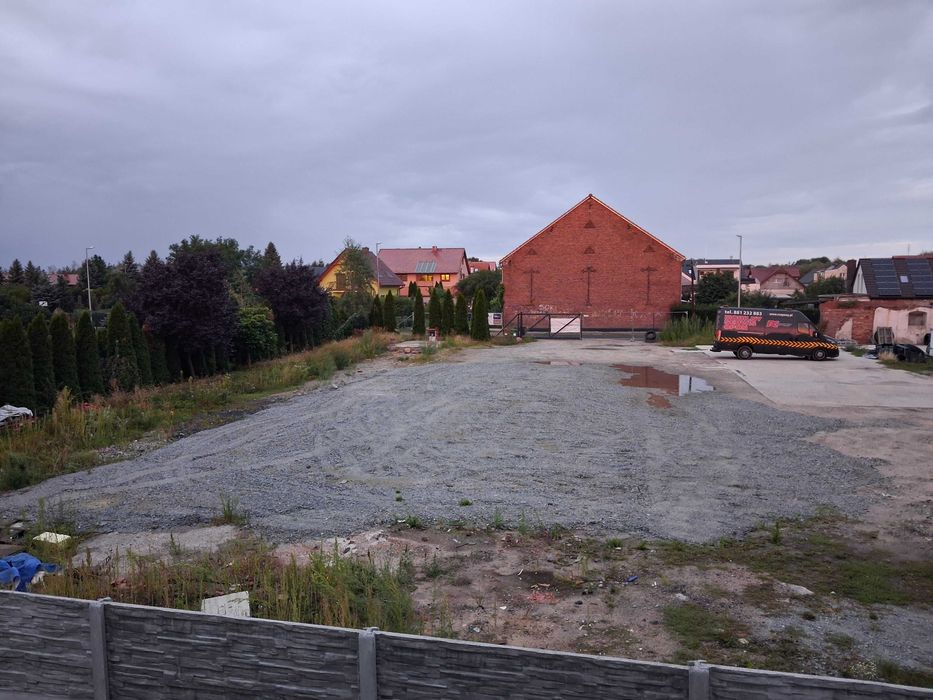 Wynajem placu utwardzonego