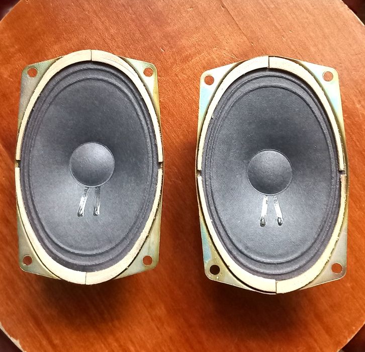 Динамики 2ГДШ - 4 8 Ом. Цена за 2 шт. Отличное состояние.