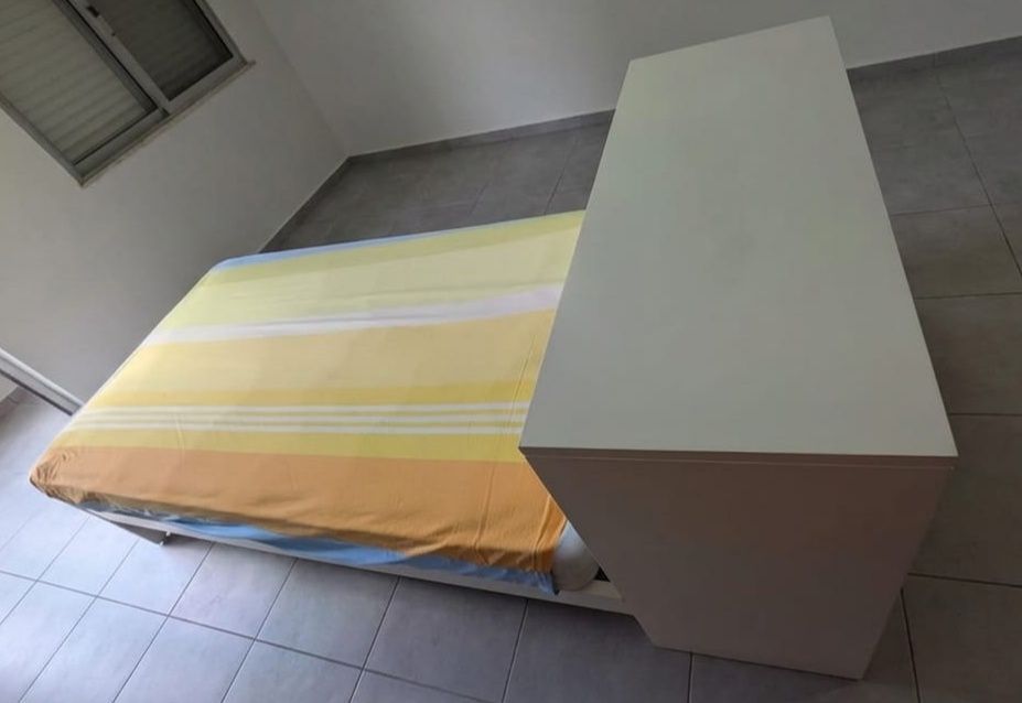 Cama individual com cabeceira + colchão