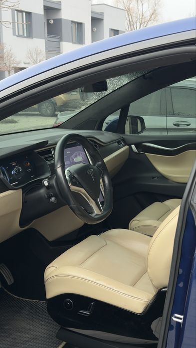 Tesla Model X P90D 772 л.с. 2016 року