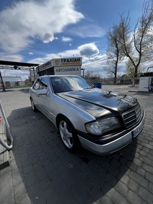 Продам або обміняю Mercedes W202