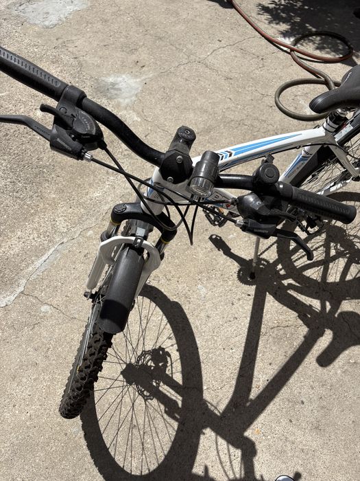 Bicicleta BTT/MTB Rockrider e Bicicleta Clássica Verde