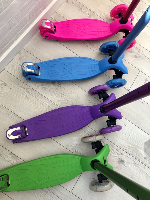 Трехколесный самокат макси Maraton Action maxi однотонный фиолетовый