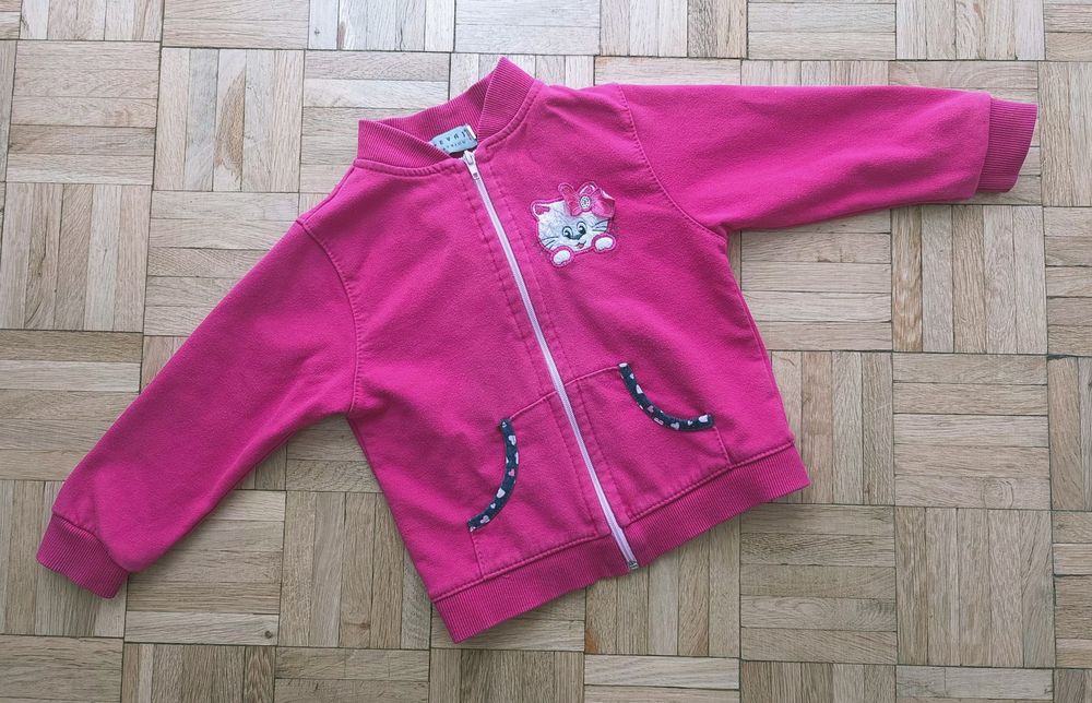 Bluza rozpinana r.104