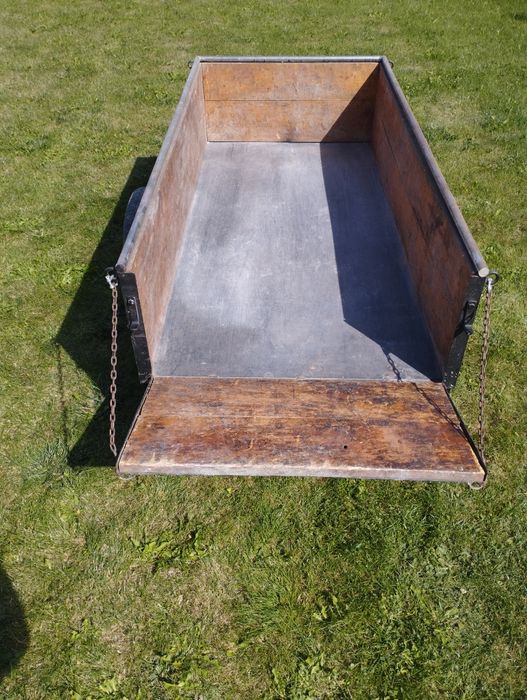 Przyczepka  dwukołowa  samoróbka