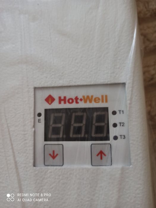 Котел электрический ,, Hot-Well,,elektra -lux, новый, белого цвета