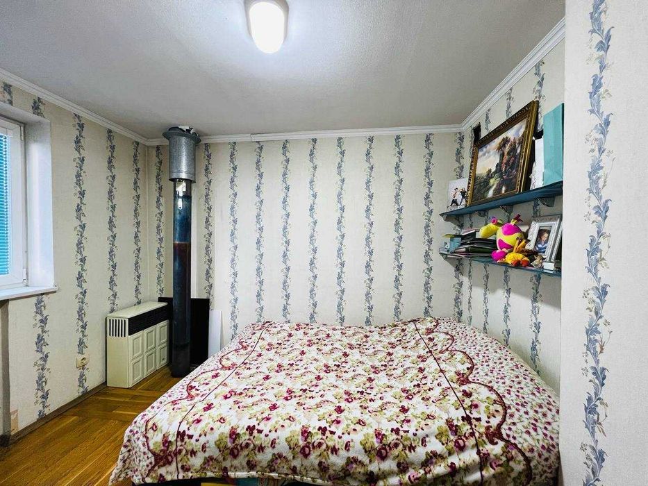 Круглик. Продам жилий дім. Газ,камін,баня. Ліс,озеро. м.Теремки 10хв