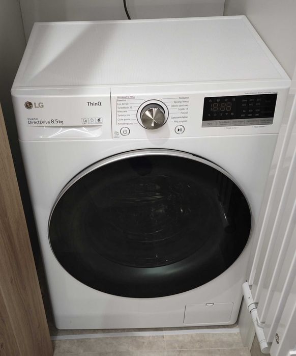 Pralka LG 8,5 kg Slim WiFi Steam AI