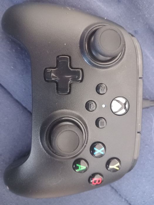 Xbox one s 2 comandos e game pass ultimate64170828330498124