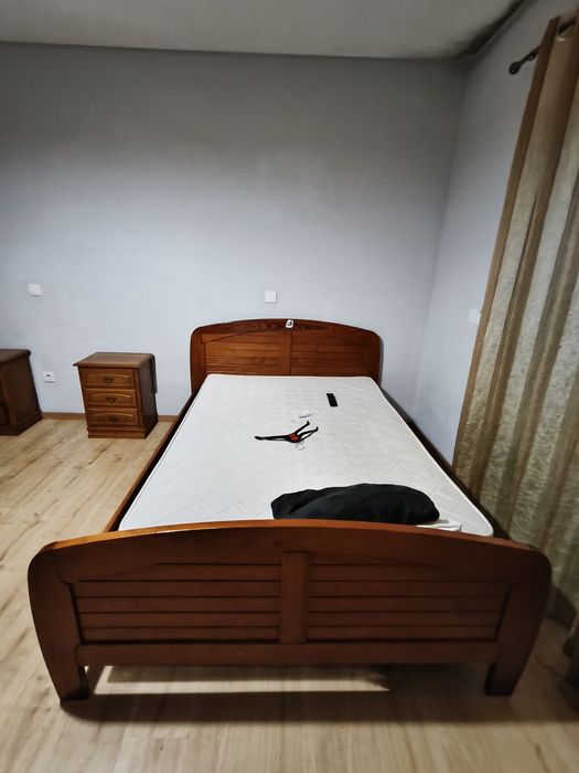 Cama de casal estrado e colchão