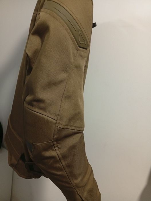 Blusão MACNA dutchdesign