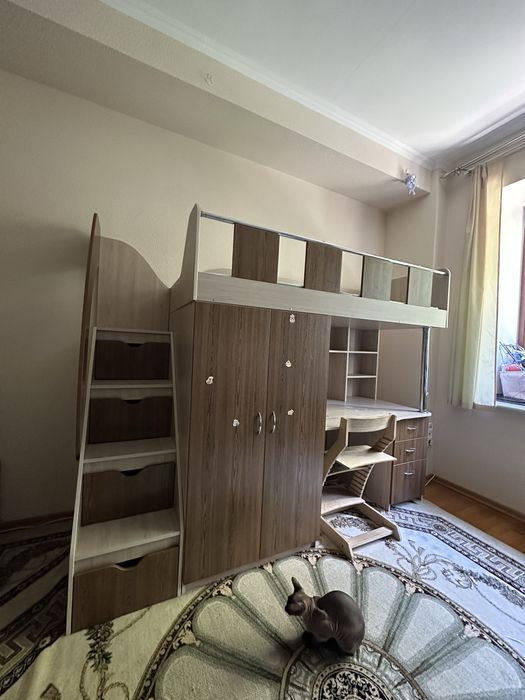 Двухярусная кровать- стол детский письменный