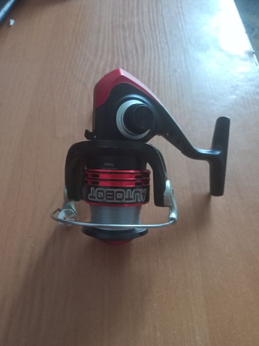 Безінерційна котушка BratFishing Autobot 1000 FD