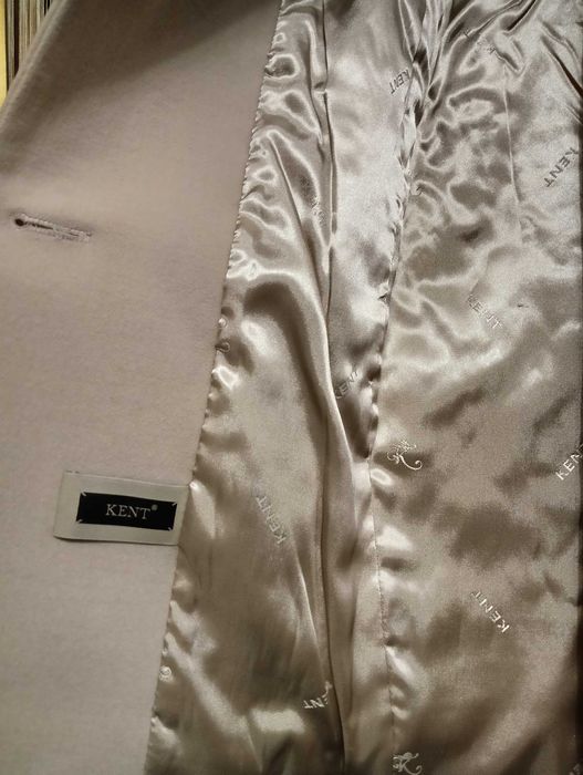 Демісезонне пальто