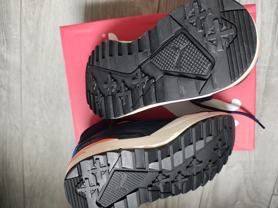 Нові дитячі кросівки Puma Ray Speed Mid Wtr Jr 387385 02