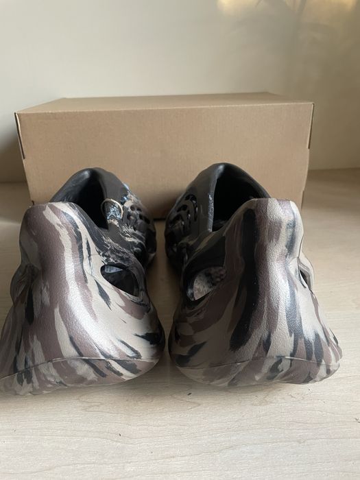 Yeezy Foam Runner MX Cinder US 10 / EU 44,5