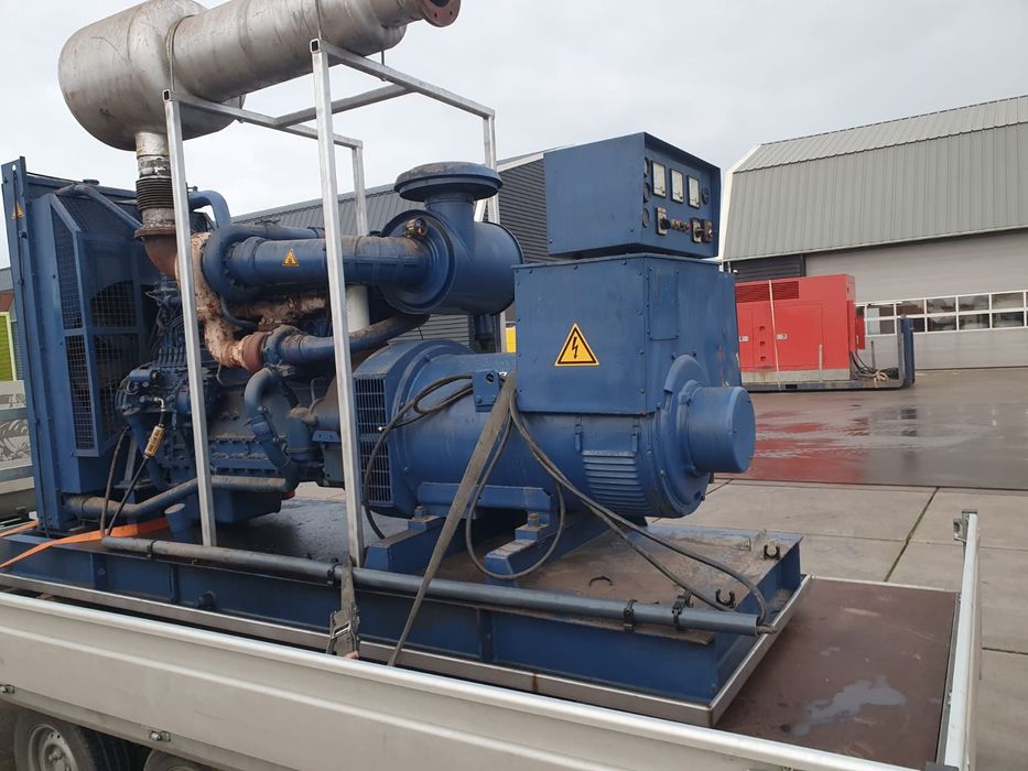 Uzywany agregat prądotwórczy  perkins 350 kva