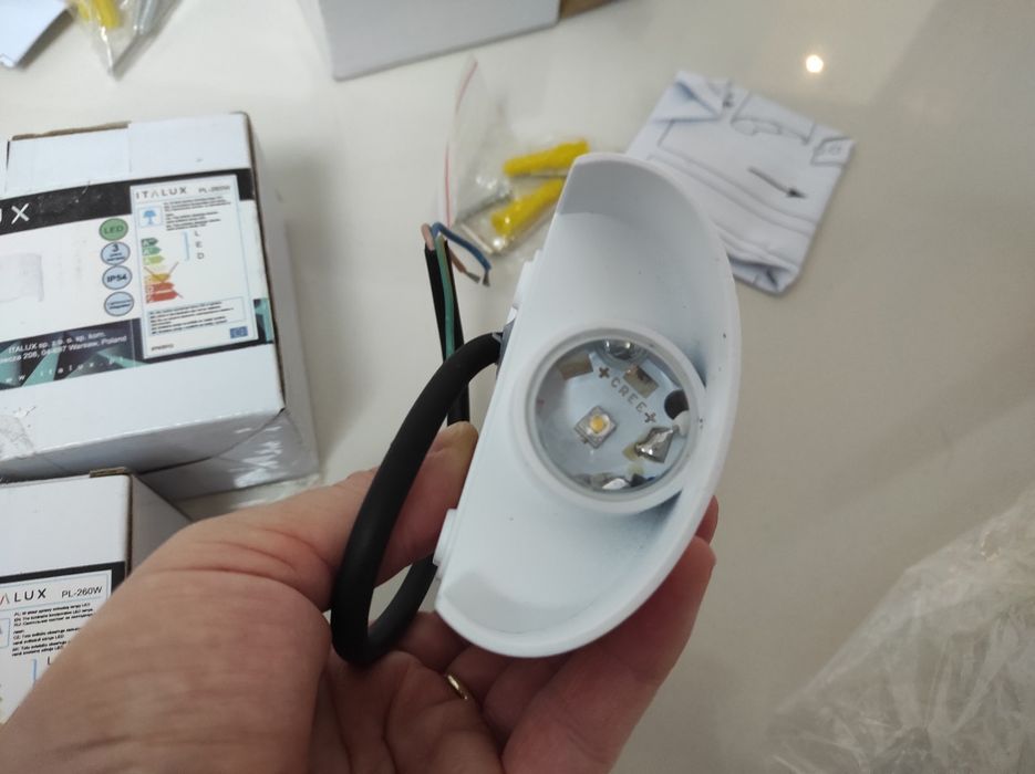 Kinkiety LED italux pl-260w
