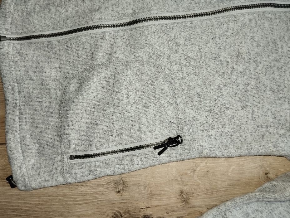 Szara bluza polarowa New Balance S 36